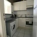 2 Pieces + Avec Piscine Et Parking, 6 Couchages, Proche - - Fr-1-81-473 Апартаменты Ле Баркарес