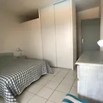 2 Pieces + Avec Piscine Et Parking, 6 Couchages, Proche - - Fr-1-81-473 Апартаменты *